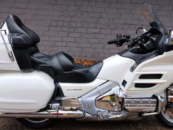 2010 Honda GL 1800 Gold Wing, белый, 1095272 рублей - вид 16