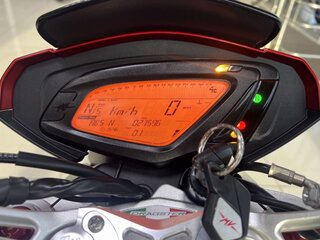 2015 MV Agusta Dragster 800, красный, 930000 рублей, вид 3