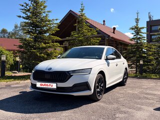 2020 Skoda Octavia IV (A8), белый, 2050000 рублей, вид 1