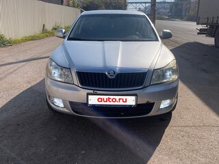2011 Skoda Octavia II (A5) Рестайлинг, серебристый, 890000 рублей, вид 2