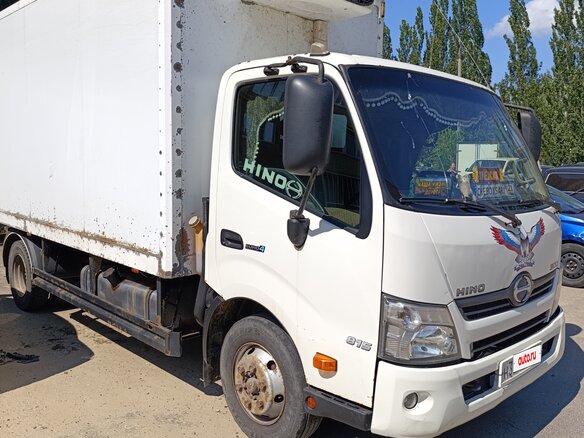 2013 Toyota Dyna, белый, 1800000 рублей - вид 2