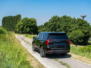 2026 GMC Yukon V Рестайлинг, чёрный, 14245000 рублей, вид 3