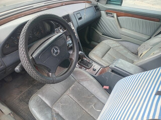 1994 Mercedes-Benz C-Класс 180 (PMS) I (W202), чёрный, 115000 рублей, вид 3