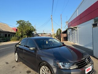 2016 Volkswagen Jetta VI Рестайлинг, серый, 1450000 рублей, вид 2