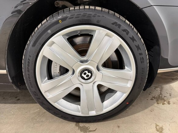 2007 Bentley Continental Flying Spur, чёрный, 2790000 рублей - вид 8