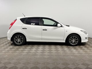 2010 Hyundai i30 I Рестайлинг, белый, 596900 рублей, вид 5