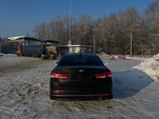 2016 Kia Optima IV, коричневый, 1870000 рублей, вид 4