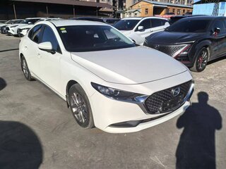 2022 Mazda 3 IV (BP), белый, 1605000 рублей, вид 5