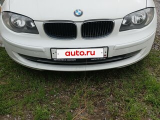 2011 BMW 1 серии 118i I (E81/E82/E87/E88) Рестайлинг, белый, 700000 рублей, вид 3