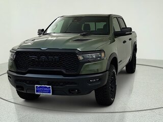 2026 Ram 1500 Crew Cab eTorque V Рестайлинг, зелёный, 8761386 рублей, вид 1