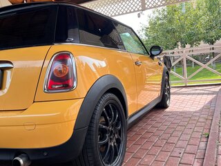 2008 Mini Hatch One II (R56), жёлтый, 680000 рублей, вид 3