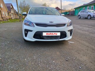 2018 Kia Rio IV, белый, 1370000 рублей, вид 1