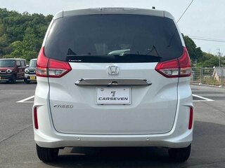 2022 Honda Freed II Рестайлинг, белый, 1190000 рублей, вид 4