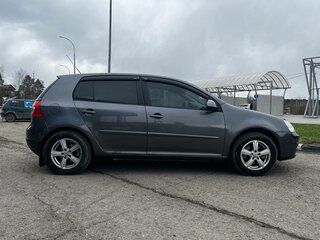 2006 Volkswagen Golf V, серый, 510777 рублей, вид 3