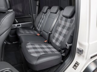 2025 Mercedes-Benz G-Класс 450 d III (W465) Рестайлинг, белый, 31107000 рублей, вид 4
