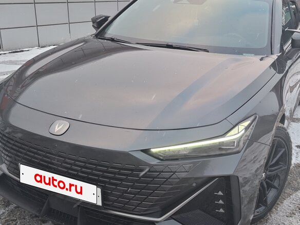 2024 Changan UNI-V I, серый - вид 5