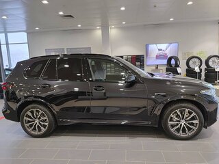 2025 BMW X5 30d IV (G05/G18) Рестайлинг, чёрный, 14200000 рублей, вид 4