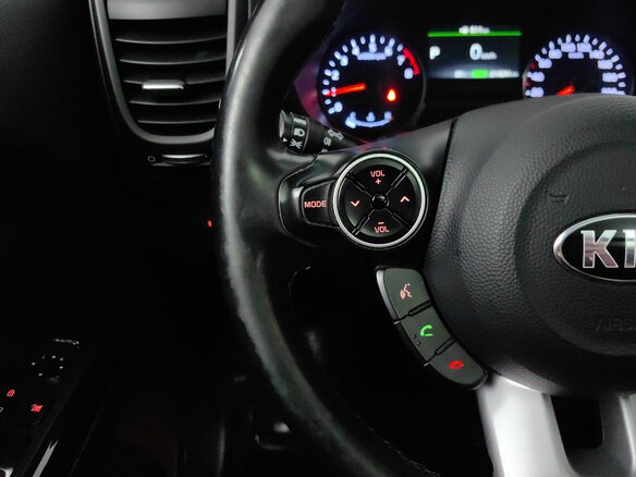 2017 Kia Soul II Рестайлинг, оранжевый, 1225000 рублей - вид 17