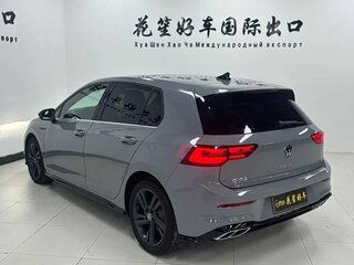2023 Volkswagen Golf VIII, серый, 2233055 рублей, вид 4