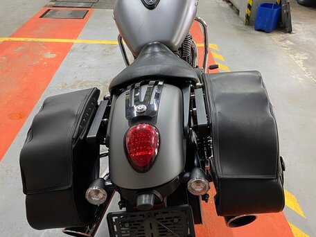 2013 Triumph Thunderbird Storm, серый, 900000 рублей, вид 3