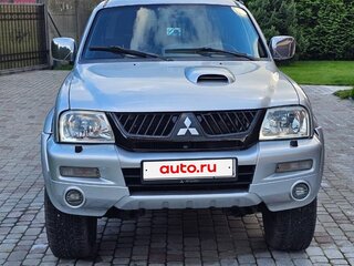 2005 Mitsubishi L200 III Рестайлинг, серебристый, 780000 рублей, вид 2