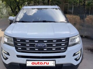 2017 Ford Explorer V Рестайлинг, белый, 2450000 рублей, вид 2