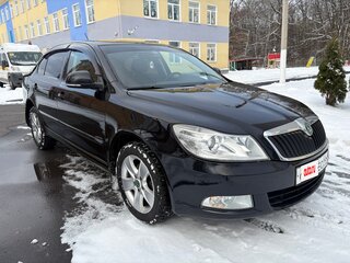 2011 Skoda Octavia II (A5) Рестайлинг, чёрный, 830000 рублей, вид 3