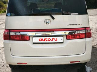 2008 Honda Stepwgn III, белый, 1100000 рублей, вид 3