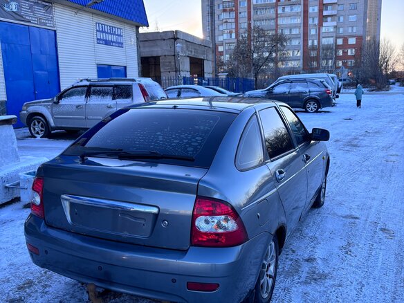 2010 Lada (ВАЗ) Priora I, серый, 290000 рублей - вид 4