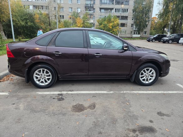 2009 Ford Focus II Рестайлинг, фиолетовый, 590000 рублей - вид 3