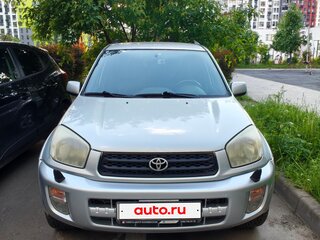 2002 Toyota RAV4 II (XA20), серебристый, 720000 рублей, вид 3