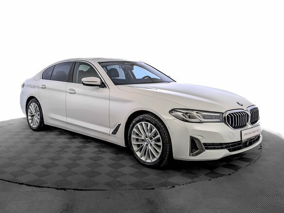 2021 BMW 5 серии 530i xDrive VII (G30/G31/G38) Рестайлинг, белый - вид 2