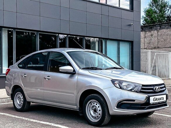 2026 Lada (ВАЗ) Granta Euro-2 I Рестайлинг, серебристый, 1264000 рублей - вид 1