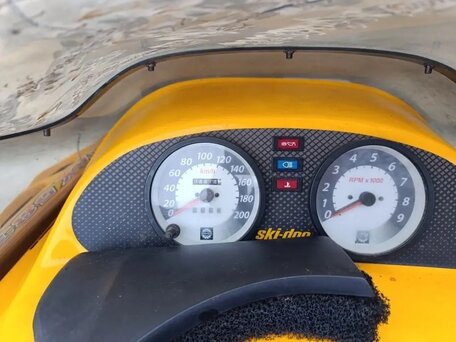 1997 BRP Ski-Doo MXZ Renegade X 600, жёлтый, 300000 рублей, вид 4