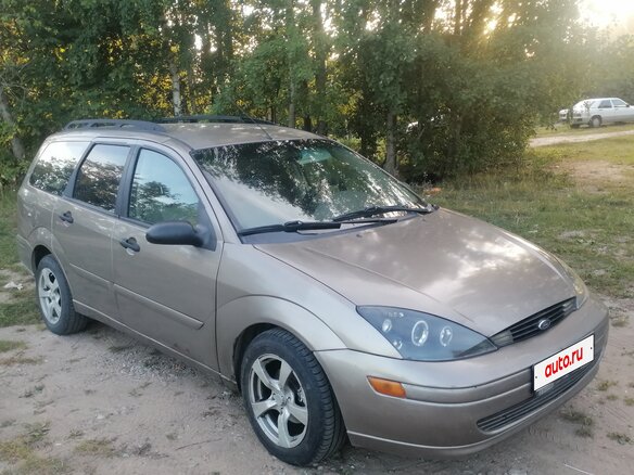 2004 Ford Focus I Рестайлинг (North America), золотистый, 250000 рублей - вид 1