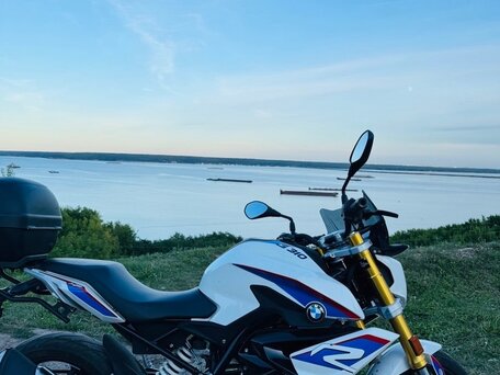 2019 BMW G 310 R, белый, 450000 рублей, вид 2