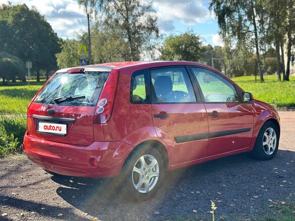 2007 Ford Fiesta Mk5, красный, 299000 рублей - вид 5
