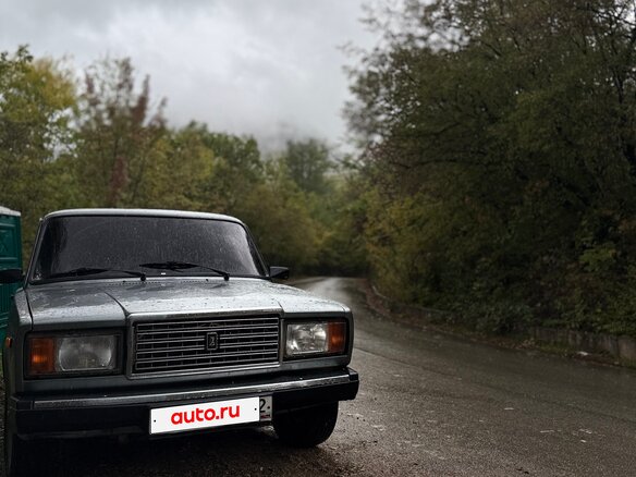 2010 Lada (ВАЗ) 2107, серый, 220000 рублей - вид 4