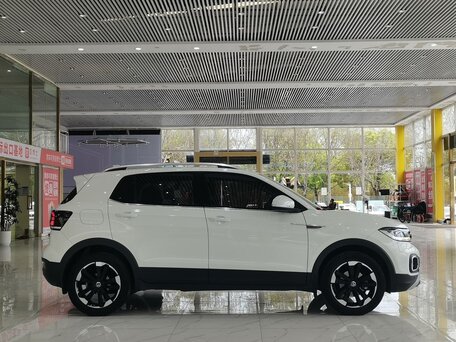 2022 Volkswagen Tacqua, белый, 1650000 рублей, вид 4