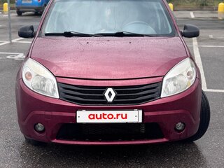 2010 Renault Sandero I, красный, 375000 рублей, вид 2