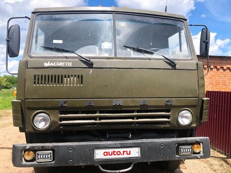 1991 КамАЗ 55102, зелёный, 900000 рублей, вид 1