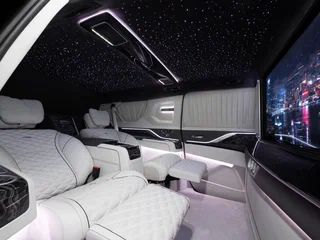 2025 Cadillac Escalade ESV V Рестайлинг, чёрный, 51000000 рублей, вид 3