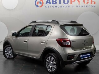 2018 Renault Sandero Stepway II, бежевый, 925000 рублей, вид 2