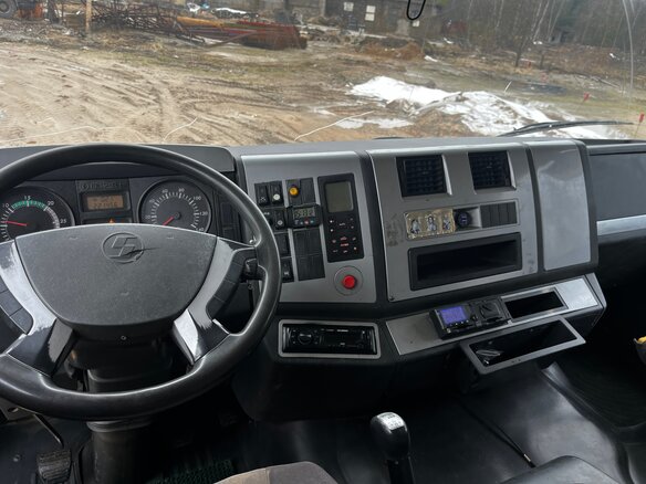 2011 Shacman (Shaanxi) F2000, оранжевый, 2100000 рублей - вид 4