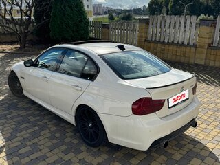 2009 BMW 3 серии 335i xDrive V (E90/E91/E92/E93) Рестайлинг, белый, 1700000 рублей, вид 4