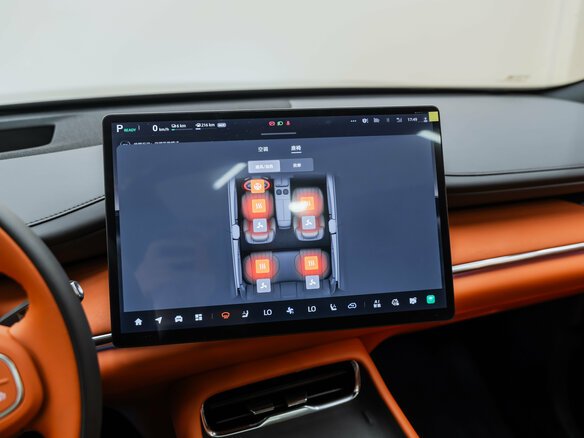 2026 Changan Qiyuan Q07 31.7 kWh, чёрный, 3750000 рублей - вид 28