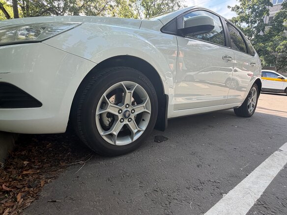 2010 Ford Focus II Рестайлинг, белый, 585000 рублей - вид 7
