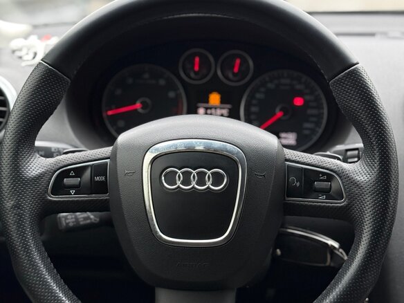 2012 Audi A3 II (8P) Рестайлинг 2, белый, 1200000 рублей - вид 7