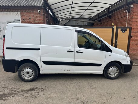 2016 Citroen Jumpy, белый, 1199000 рублей, вид 4