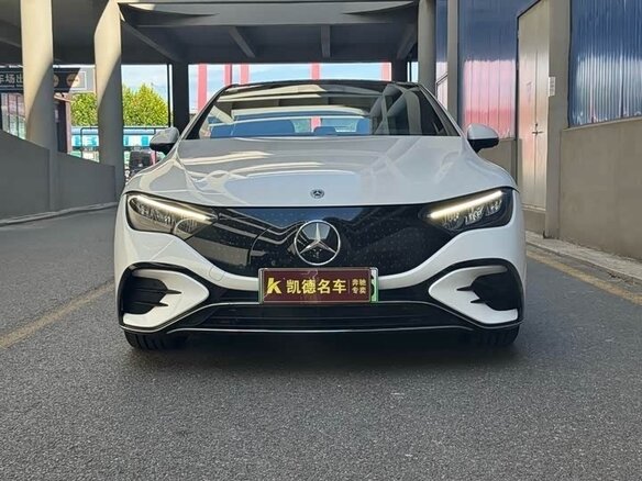 2025 Mercedes-Benz EQE 500, белый - вид 10